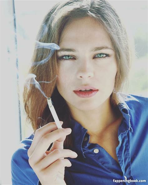 nina kraviz nude|NINA KRAVIZ Nude .